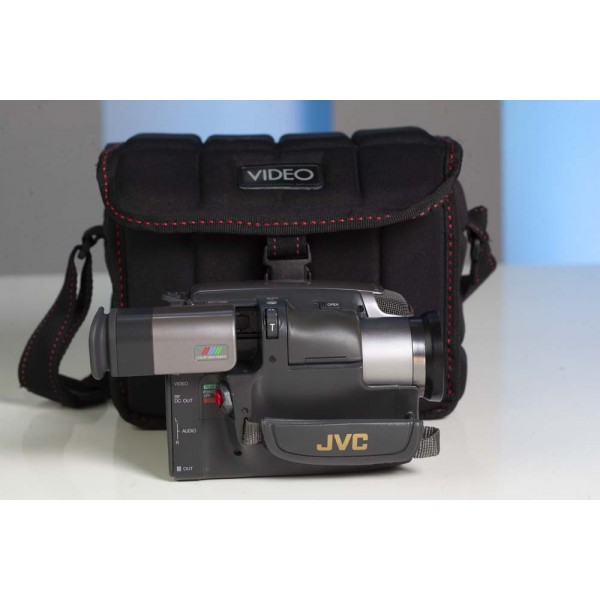 Vintage JVC GR-SX1 S-VHS-C Camcorder boxed 1993