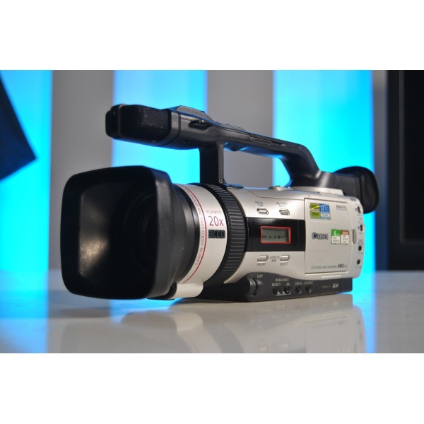 Canon DM-XM2 MiniDV Camcorder (OV.04)