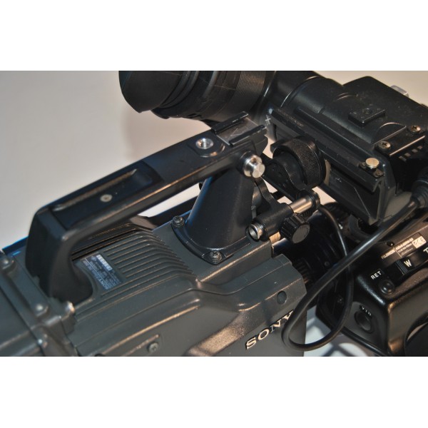 Sony Betacam PVV3 + DXC 50  Video Camera +Fujinon A20X8.6BRM (OV.01)