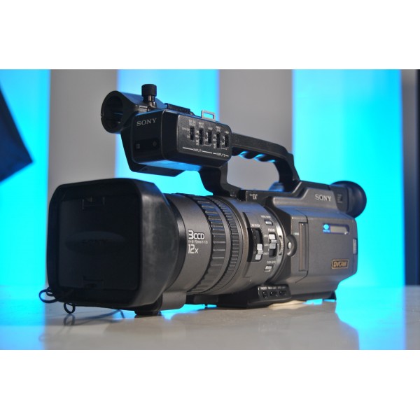 SONY DSR-PD150P DVCAM Camcorder (OV.03 )