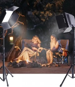 LIGHTING & STUDIO