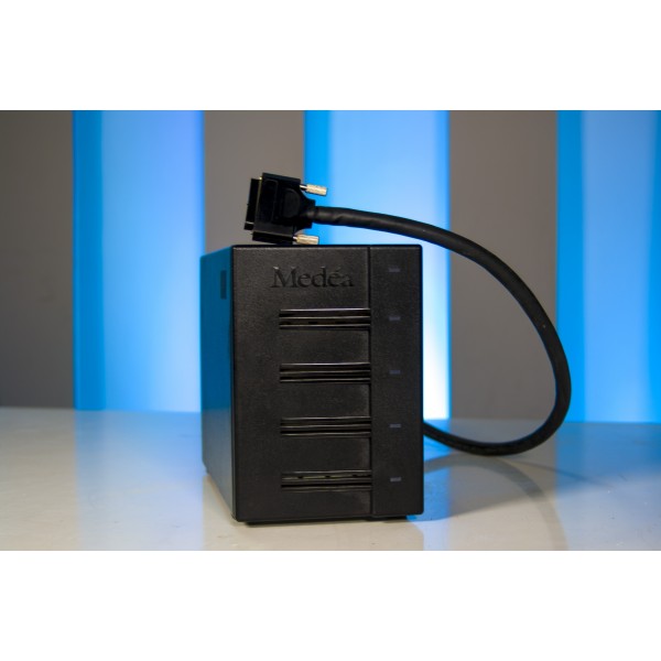 Vintage RAID Medea VideoRaid SCSI 4 drives Macintosh PC Amiga Cables