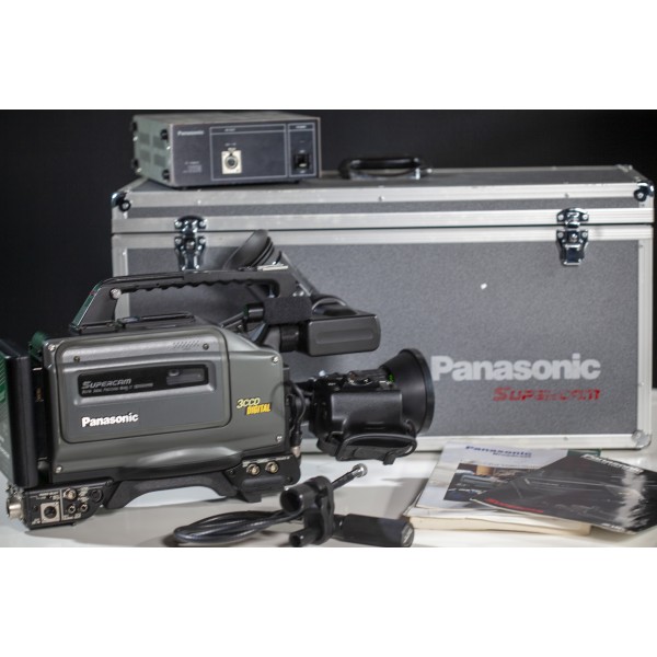3 Vintage PANASONIC AG-DP800 Supercam SVHS 3CCD Camera 