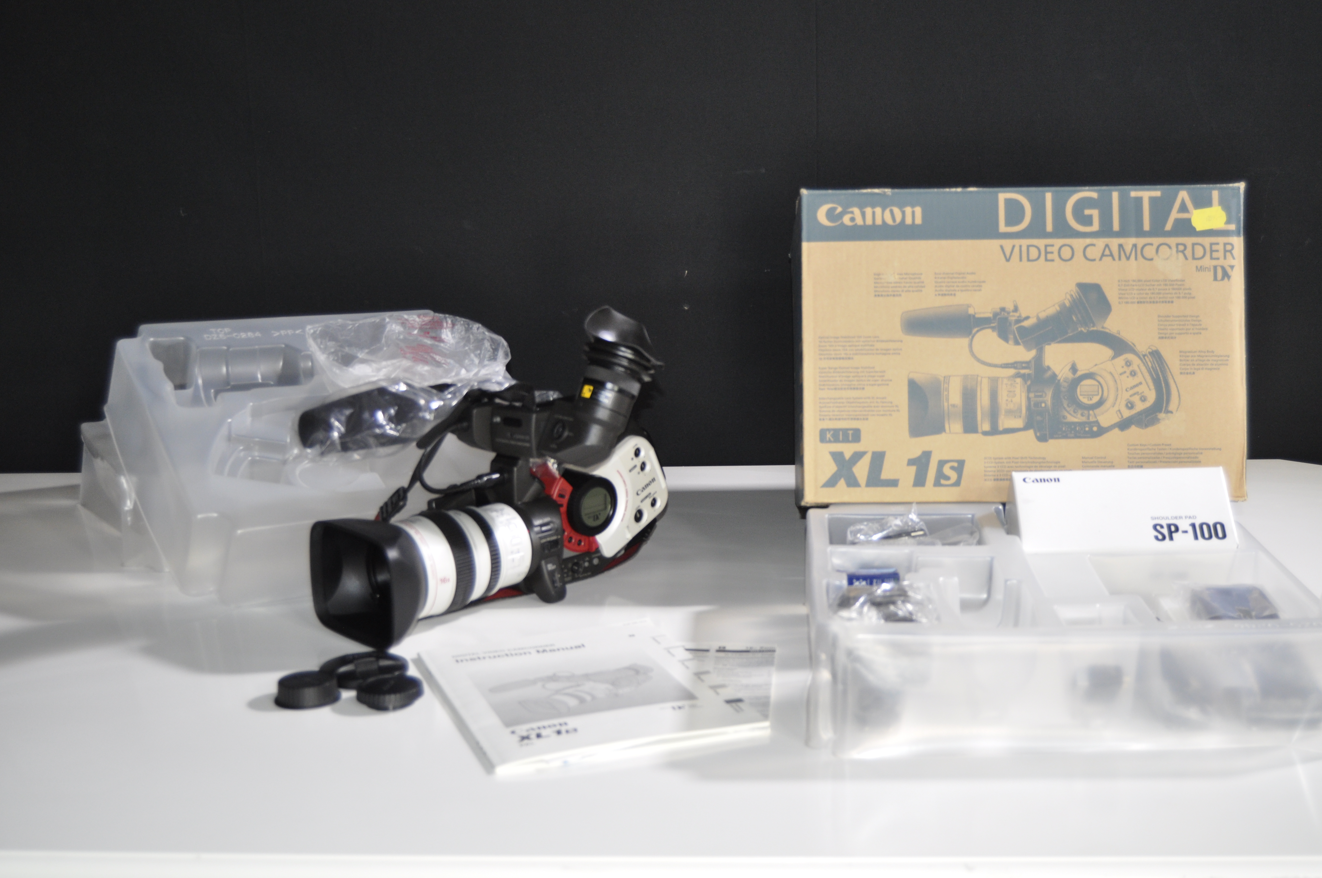 canon xl1s camera