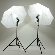 Σετ φωτισμού με άσπρες ομπρέλες λάμπες και τρίποδες (22.000 Lumens)