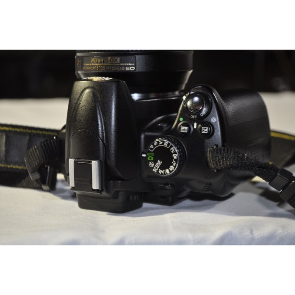 Μεταχειρισμένη NIKON D5000 + 18-105 LENS VR (33547)