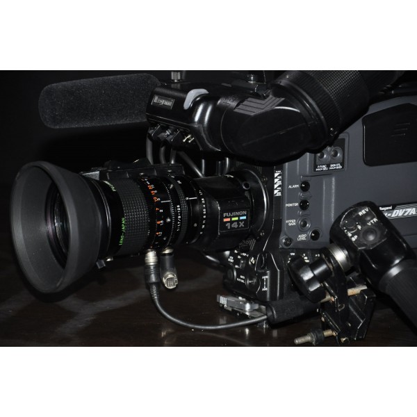 Μεταχειρισμένο kit Ikegami HL-DV7AW SDI 16:9 Camcorder + CCU Adapter + Cable + Viewfinder + Zoom