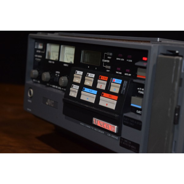 JVC CR 4900E PORTABLE 3/4" U-Matic RECORDER + JVC AA-P47E