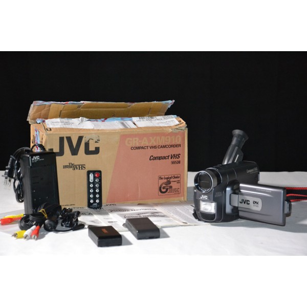 Vintage NTSC JVC GR-AXM910 Boxed VHS-C Camcorder + Accessories