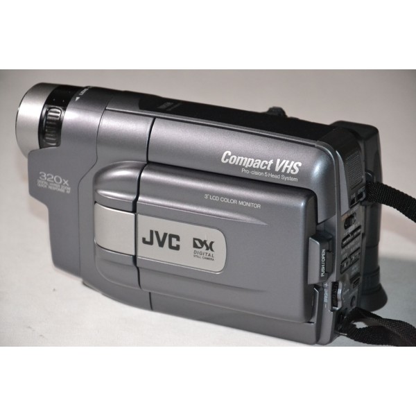 Vintage NTSC JVC GR-AXM910 Boxed VHS-C Camcorder + Accessories