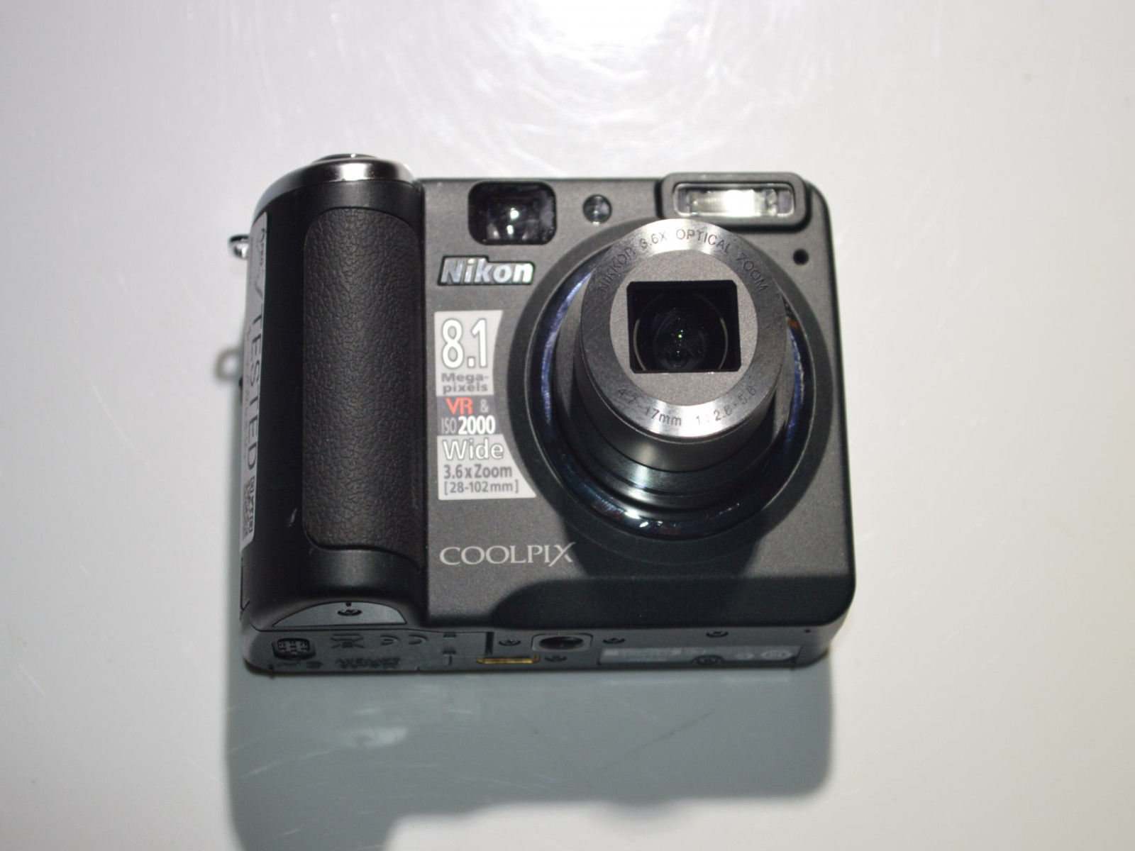 Used NIKON COOLPIX P50 8.1MP (used)