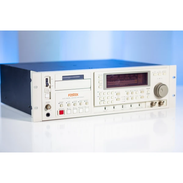 Fostex D15 Master Digital Recorder Broadcast Radio (USED)