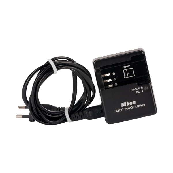 DEMO Original Nikon MH-23 Battery Charger For EN-EL9A. D3000 D5000 D8000 D60 D40 D40X etc.