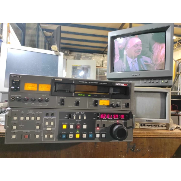 Sony PVW-2800P Betacam SP Video Cassette Recorder & Editor