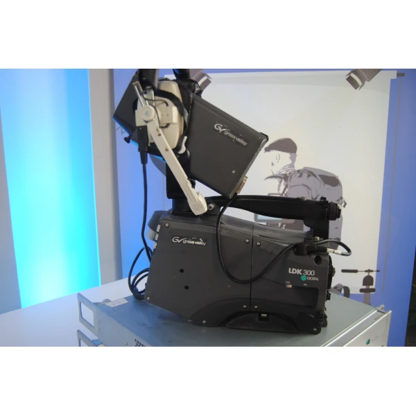 4 GV Grass Valley LDK 300 Cameras chains (Used) 4 GV Grass Valley LDK 300 Cameras chains (Used)