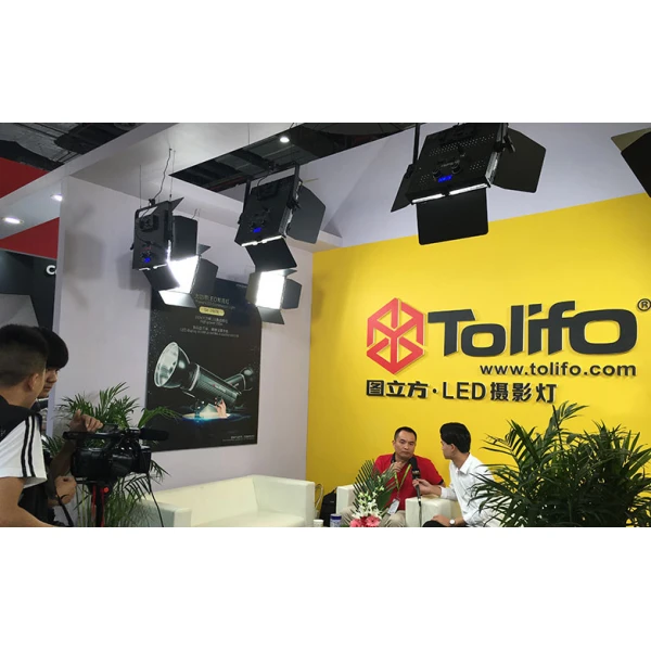 Φωτιστικό LED SMD τεχνολογίας TOLIFO 10.000 Lumens CRI 95 με τροφοδοτικό Φωτιστικό LED SMD τεχνολογίας TOLIFO 10.000 Lumens CRI 95 με τροφοδοτικό