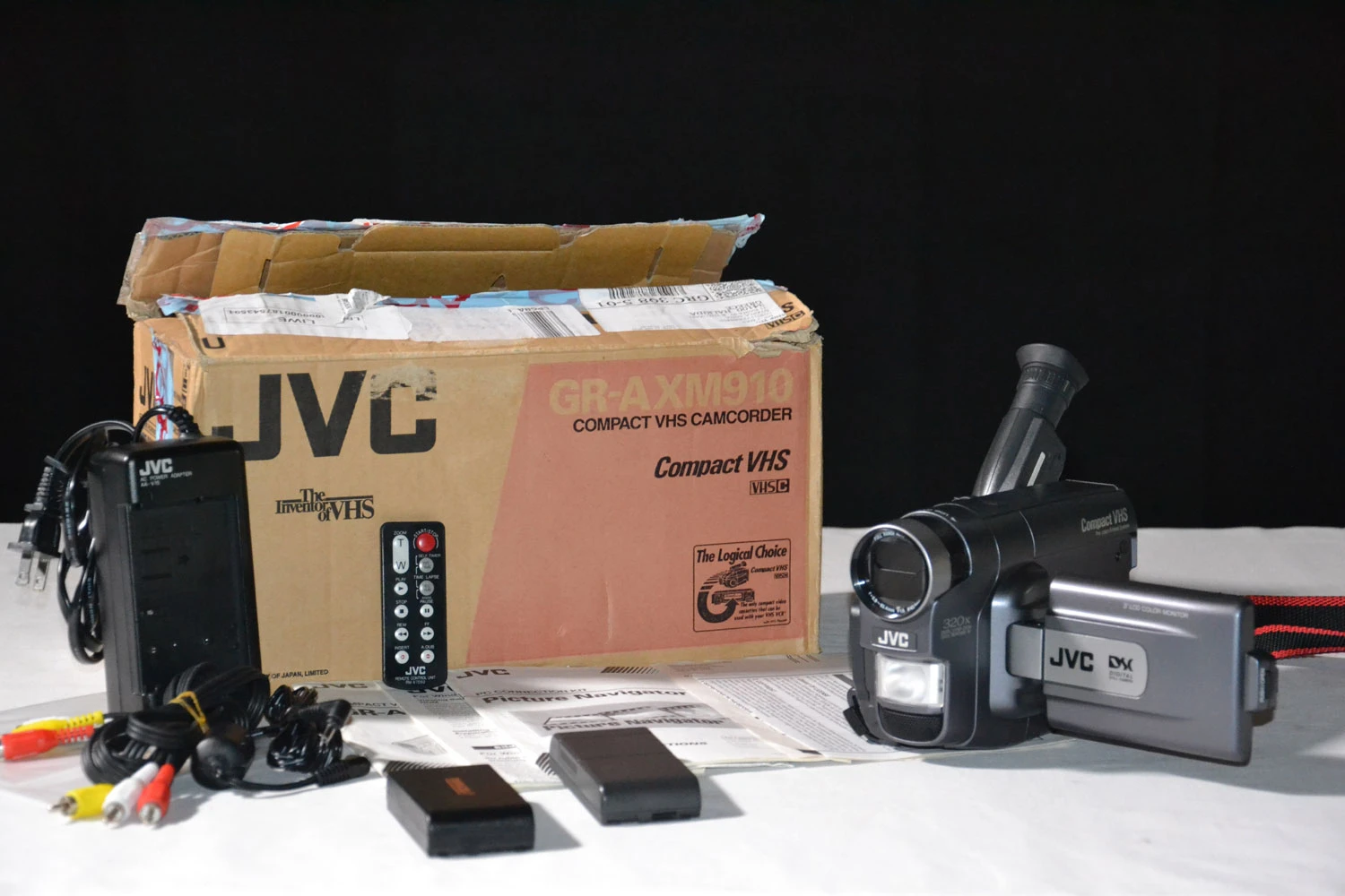 Victor・JVC 2TC-30HGB JVCcompactVHS-2_600x.jpg?v=