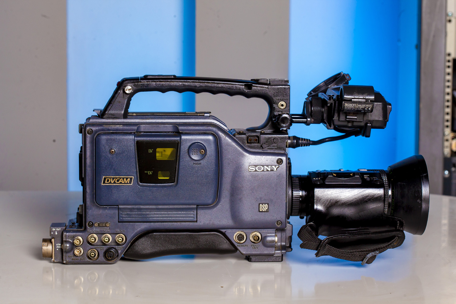 Vintage Sony DSR-370P DVCAM 16:9 Digital Camcorder